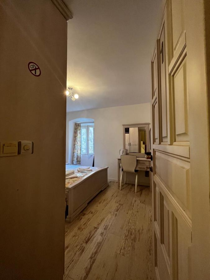 Guesthouse Athos Kotor Eksteriør billede