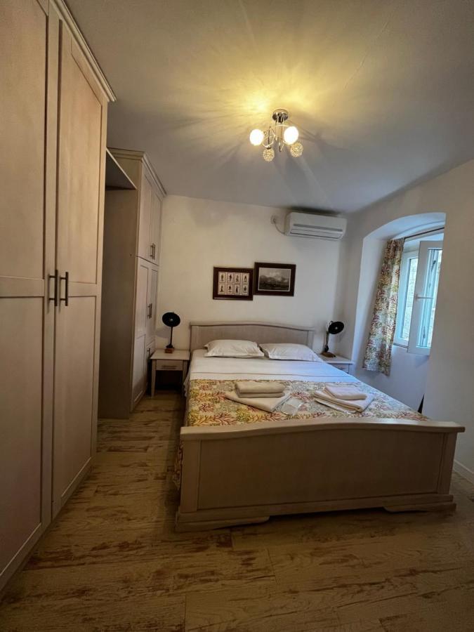 Guesthouse Athos Kotor Eksteriør billede