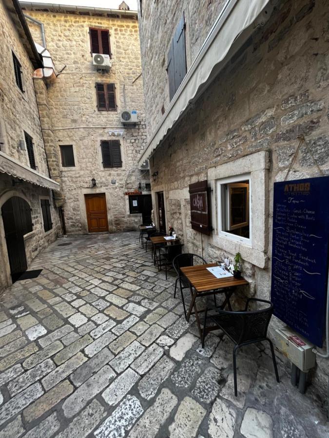 Guesthouse Athos Kotor Eksteriør billede