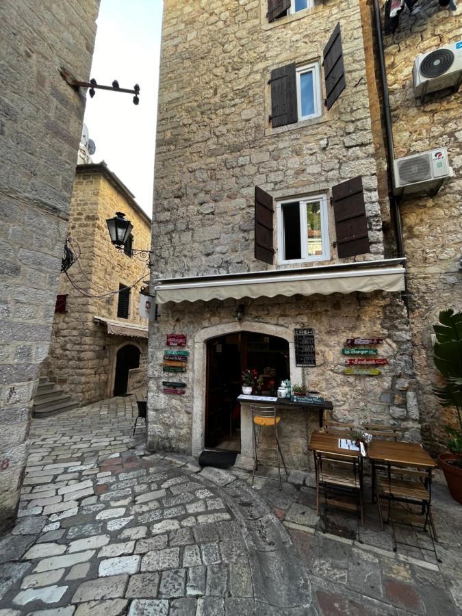Guesthouse Athos Kotor Eksteriør billede